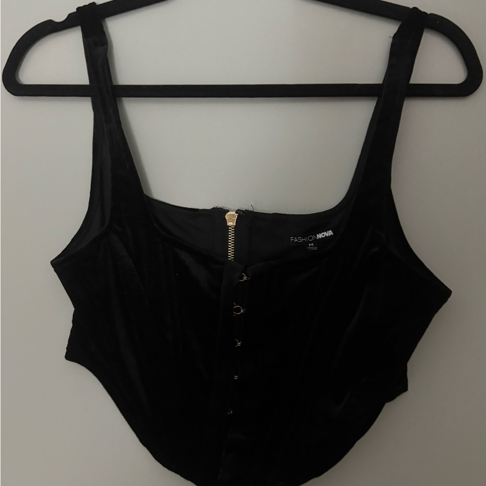Fashion Nova Black Velvet Cropped Corset